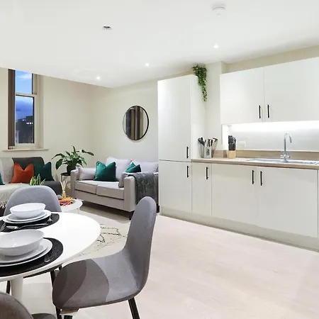 Beautifully Furnished Leeds Home Sleeps 5 Exterior photo