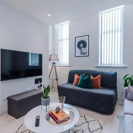 Beautifully Furnished Leeds Home Sleeps 5 Exterior photo